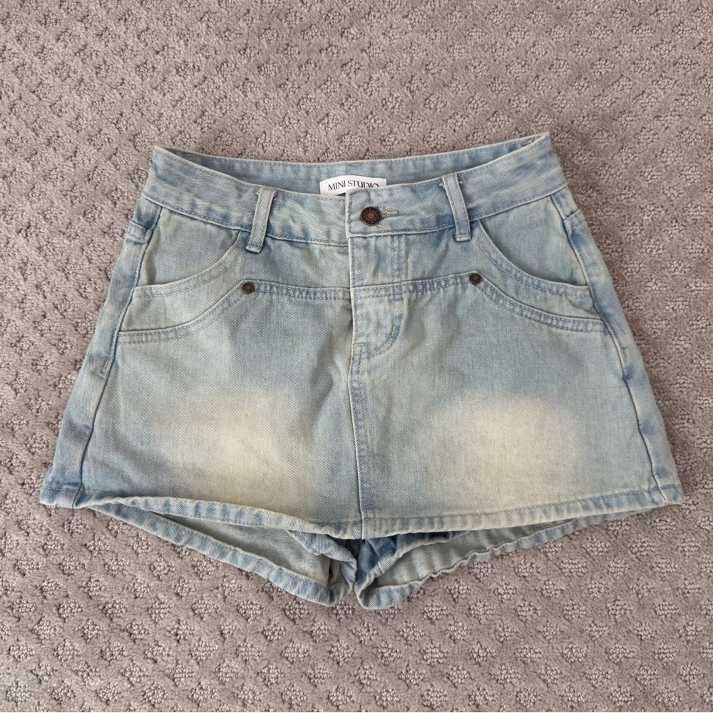 Women's Light Blue Denim Skort